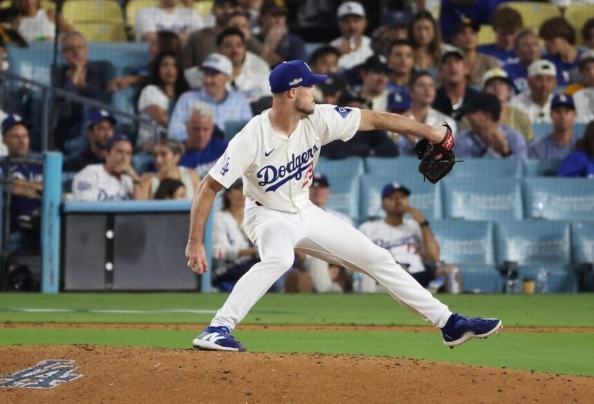 Michael Grove suffers injury, Ben Casparius added to Dodgers roster