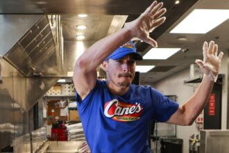 Kiké Hernández, Dodgers celebration, Raising Cane's