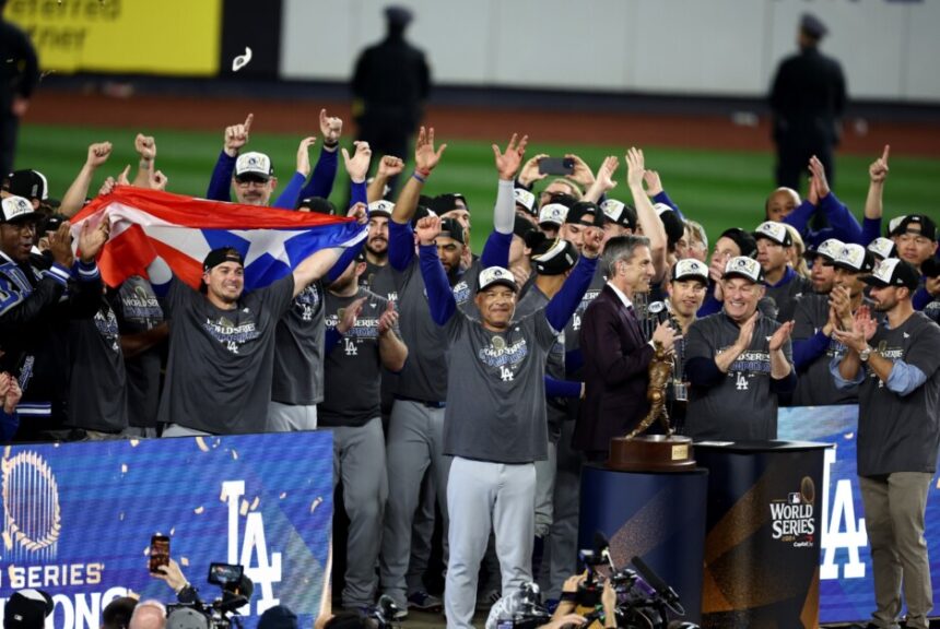 Dave Roberts, Kiké Hernández, Dodgers win, 2024 World Series