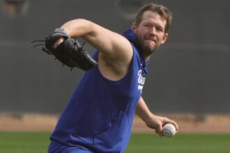 Clayton Kershaw, 2025 Dodgers Spring Training, Dodgers workout