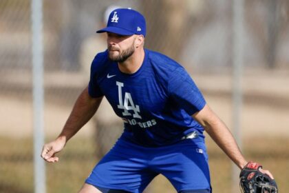 David Bote, Dodgers workout, 2025 Spring Training