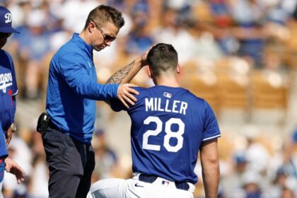 Dodgers trainer Thomas Albert, Bobby Miller, 2025 Spring Training