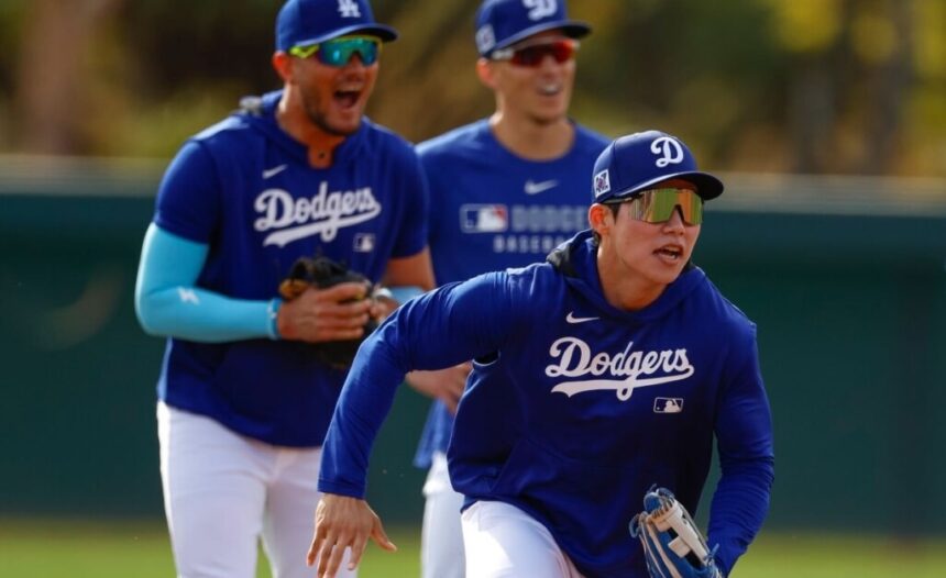 Hyeseong Kim, Miguel Rojas, Tommy Edman, Dodgers workout, 2025 Dodgers Spring Training