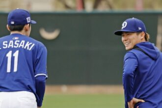 Roki Sasaki, Yoshinobu Yamamoto, Dodgers workout, 2025 Dodgers Spring Training