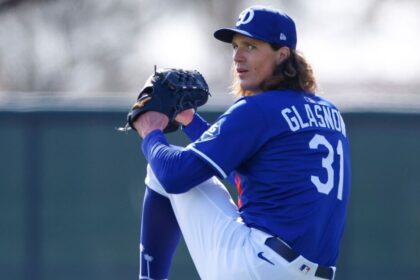 Tyler Glasnow, Dodgers workout, 2025 Dodgers Spring Training