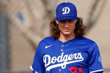 Tyler Glasnow, Dodgers workout, 2025 Dodgers Spring Training