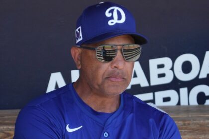 Dave Roberts, 2025 Spring Training