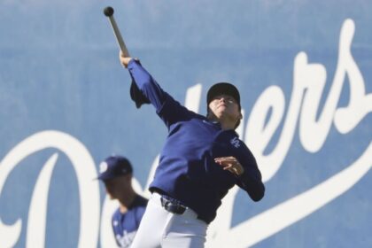 Yoshinobu Yamamoto, javelin throwing, Dodgers workout, 2025 Spring Training