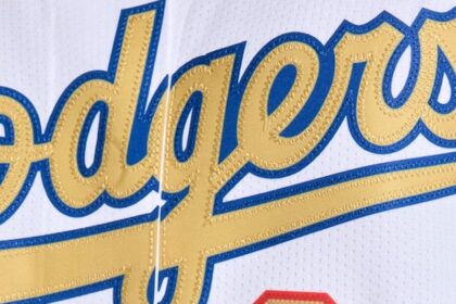 Dodgers gold program jersey, Dodgers logo