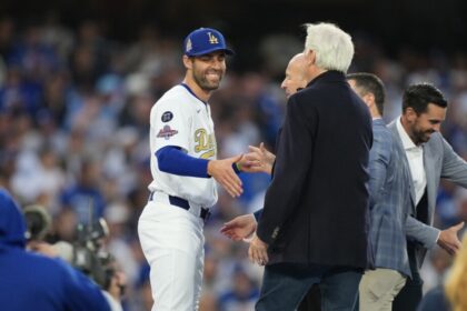 Chris Taylor, Stan Kasten, Mark Walter, Brandon Gomes, Dodgers gold series, MLB gold program, 2024 Dodgers World Series ring ceremony