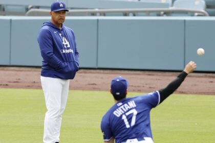 Shohei Ohtani, Dave Roberts