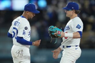 Mookie Betts, Kiké Hernández, Dodgers win