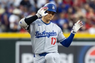 Shohei Ohtani, Dodgers celebration, Freddie Freeman dance