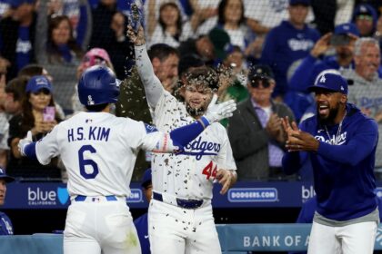 Hyeseong Kim, Andy Pages, Teoscar Hernández, Danny Lehmann, sunflower seeds celebration