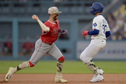 Mookie Betts, Armed Forces Day, Freeway Series