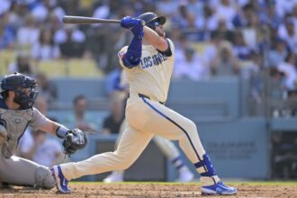 Max Muncy, Dodgers City Connect