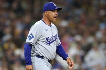 Dave Roberts, mound visit, pitching change