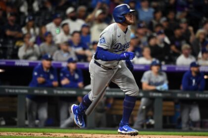 Max Muncy, Bob Geren, Danny Lehmann, Kiké Hernández, Robert Van Scoyoc