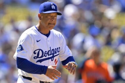 Dave Roberts, mound visit, pitching change