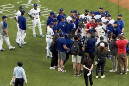 Gavin Lux, Mookie Betts, Clayton Kershaw, Dave Roberts, 2024 Dodgers World Series ring