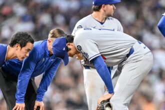 Shohei Ohtani, Will Ireton, Dodgers trainer Thomas Albert