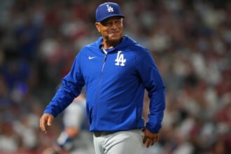 Dave Roberts, pitching change, mound visit, Freeway Series