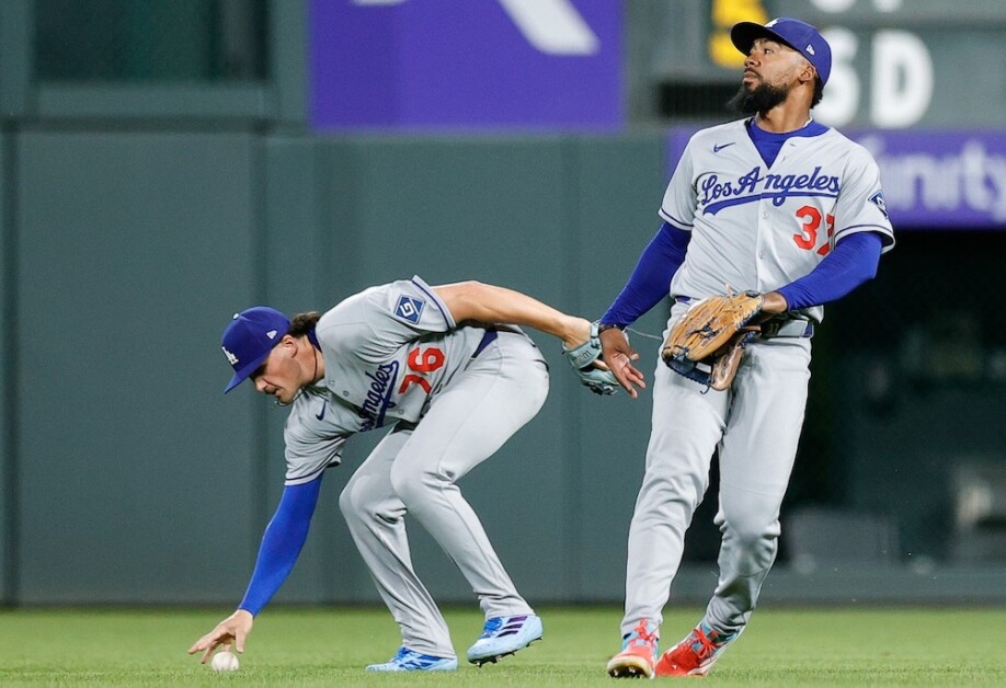 Dodgers manager doesn't single out Teoscar Hernandez about defense