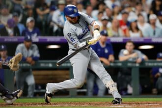 Miguel Rojas, Dave Roberts