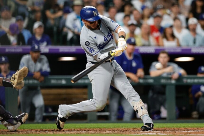 Miguel Rojas, Dave Roberts