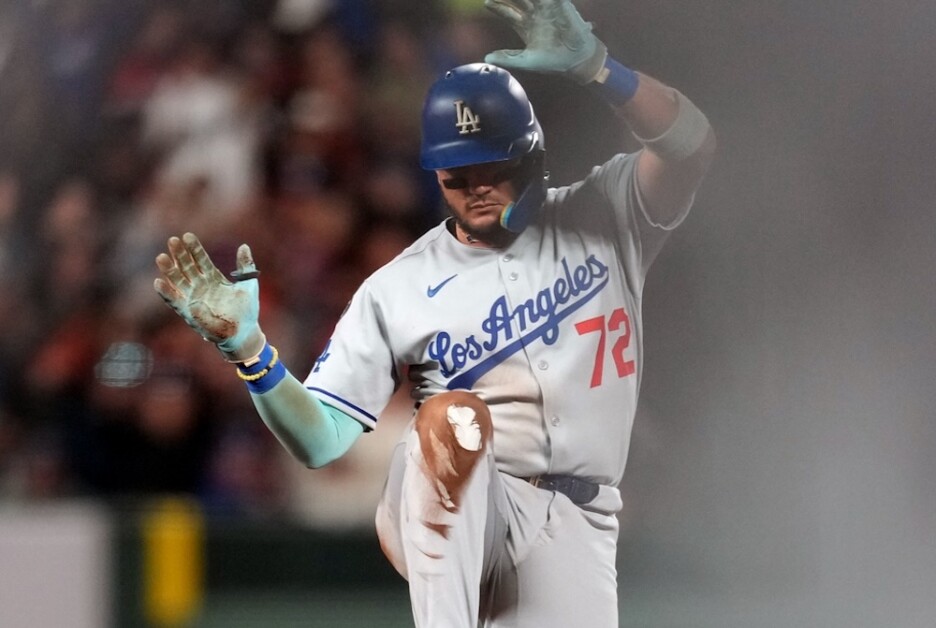 Miguel Rojas repeats as winner of sentimental Dodgers award