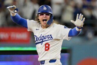 Kiké Hernández, 2025 Wild Card Series