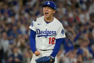 Yoshinobu Yamamoto, 2025 Wild Card Series