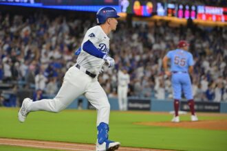 Tommy Edman, Ranger Suárez, 2025 NLDS