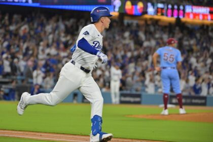 Tommy Edman, Ranger Suárez, 2025 NLDS