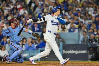 Shohei Ohtani, J.T. Realmuto, 2025 NLDS