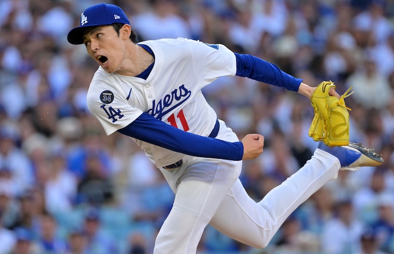 Dave Roberts ranks Roki Sasaki's relief appearance in Game 4 of NLDS