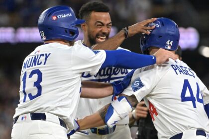 Max Muncy, Teoscar Hernández, Andy Pages, Dodgers walk-off win, 2025 NLDS