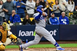 Max Muncy, Mark Walter, 2025 NLCS