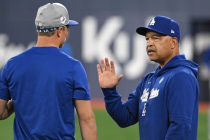 Alex Call, Dodgers manager Dave Roberts, 2025 World Series