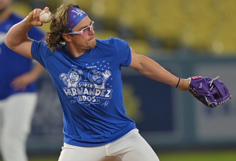 Dodgers News: Kike Hernandez Played Through UCL Injury
