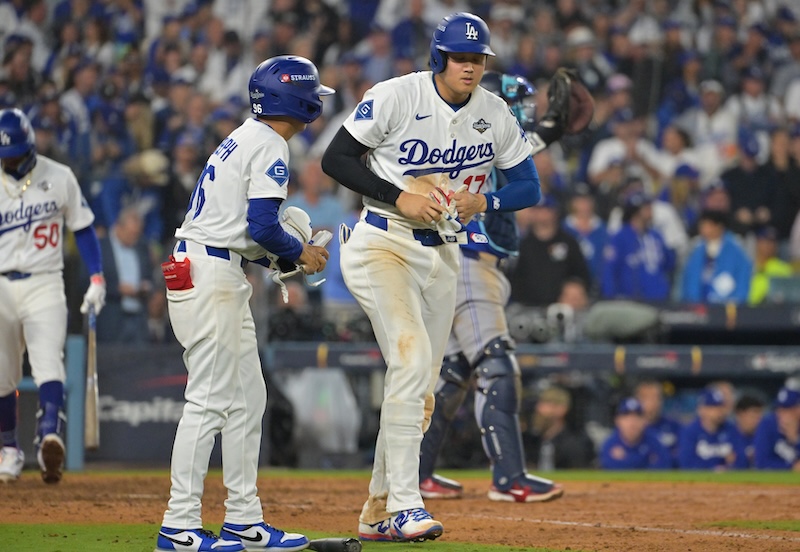 Should MLB Ban Or Limit Intentional Walks? Dave Roberts & Freddie Freeman Not Convinced
