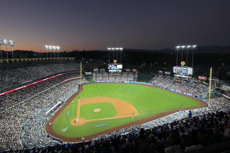 Dodgers Agree To Deal With Uniqlo For Dodger Stadium Field Naming Rights