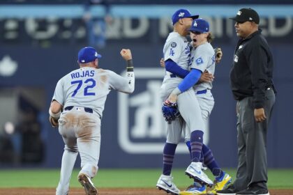 Kiké Hernández double play, Miguel Rojas, Mookie Betts, Dodgers win, 2025 World Series