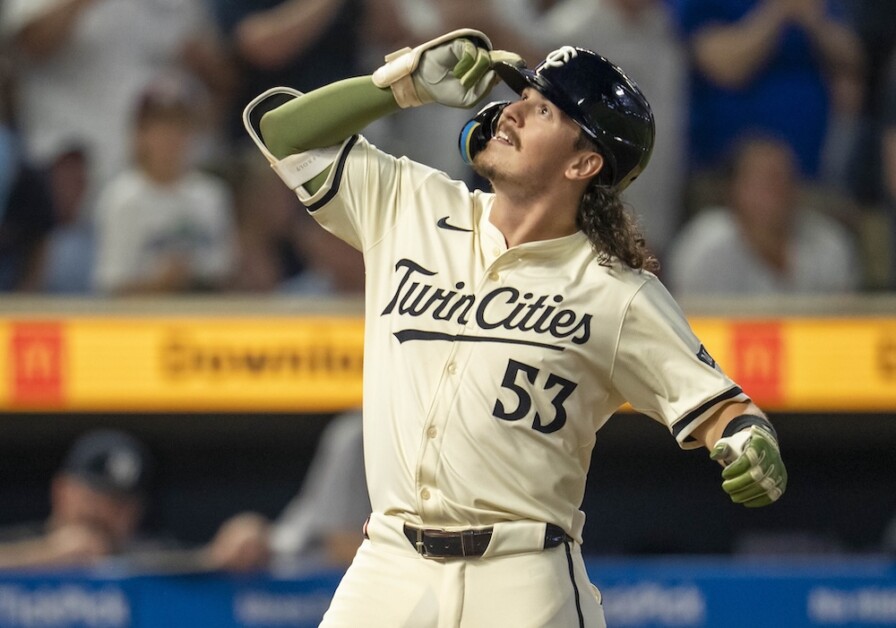 Dodgers Claim Ryan Fitzgerald Off Waivers From Twins