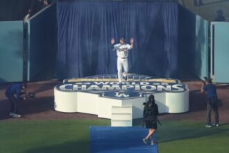 Max Muncy, Dodgers World Series ceremony