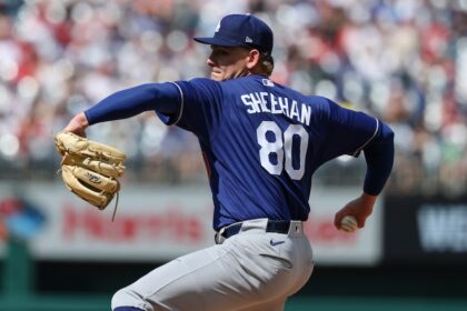 Emmet Sheehan, blue Dodgers alternate jersey