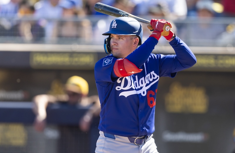 Dodgers make decision on Teoscar Hernandez replacement