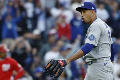 Edwin Díaz, Dodgers win