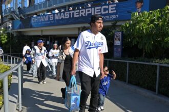 Dodgers fans, Shohei Ohtani bobblehead night
