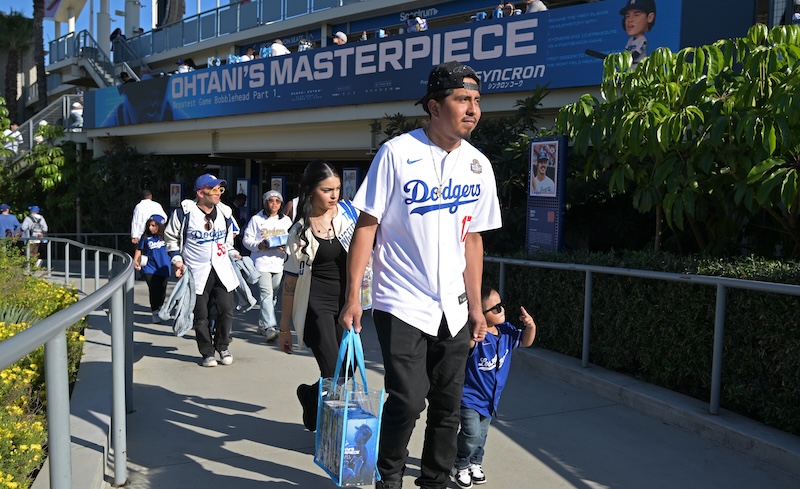 Dodgers fans, Shohei Ohtani bobblehead night
